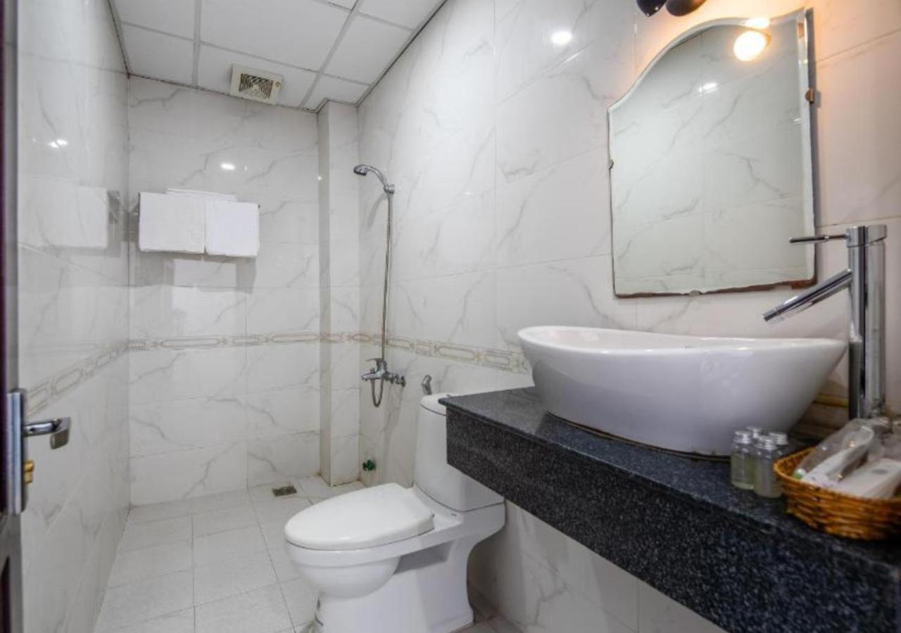 Lotus Rock Hotel Дананг Экстерьер фото