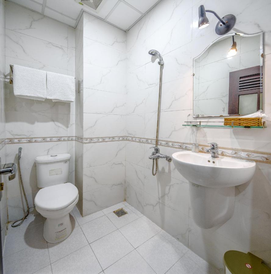 Lotus Rock Hotel Дананг Экстерьер фото